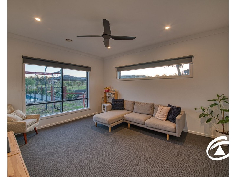 8 Shinners Close, Bunyip VIC 3815
