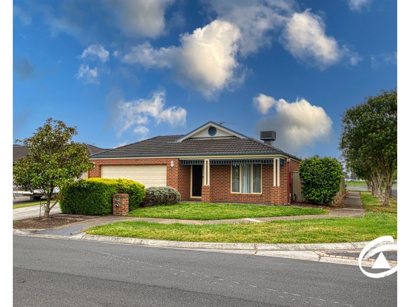 21 Hartland Circuit, Pakenham VIC 3810