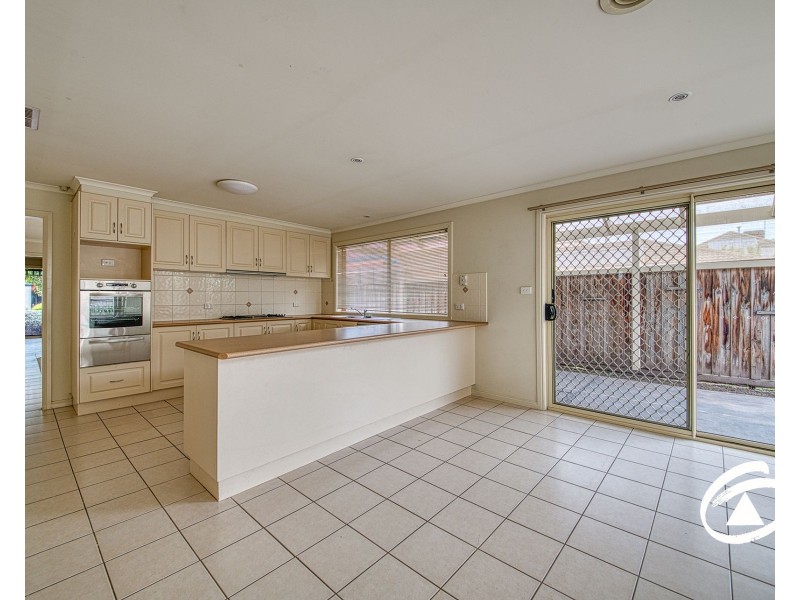 21 Hartland Circuit, Pakenham VIC 3810