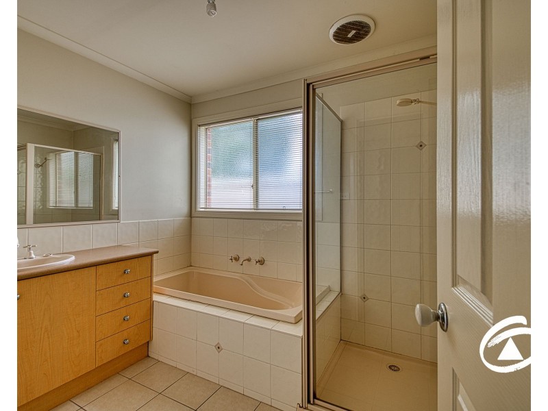 21 Hartland Circuit, Pakenham VIC 3810
