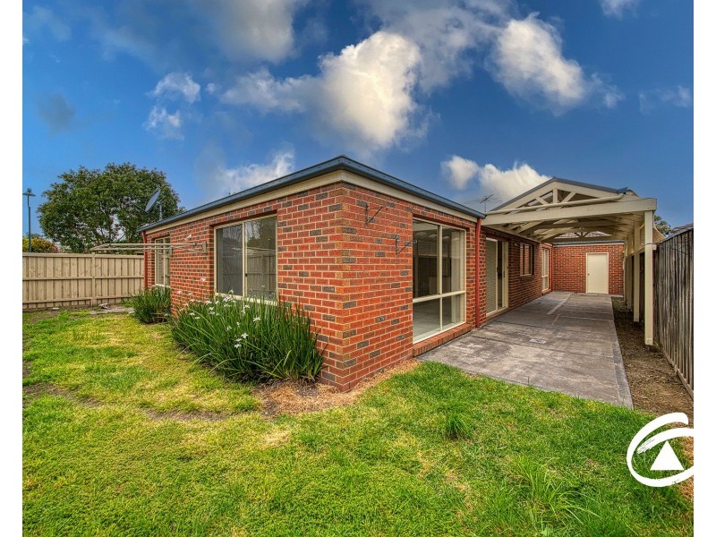 21 Hartland Circuit, Pakenham VIC 3810