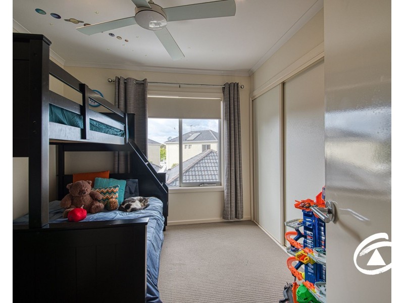 12/11 Howqua Place, Pakenham VIC 3810