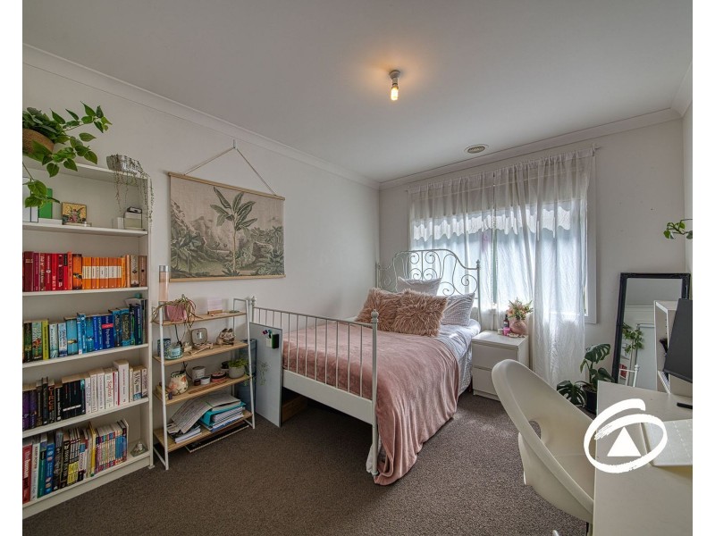 27/23 Atlantic Drive, Pakenham VIC 3810