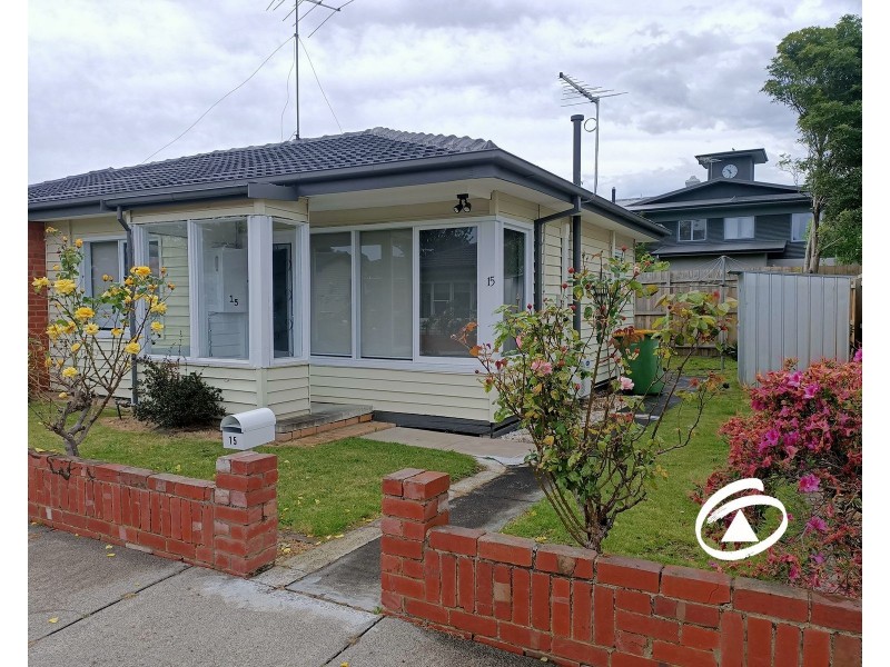 15 Dame Pattie Avenue, Pakenham VIC 3810