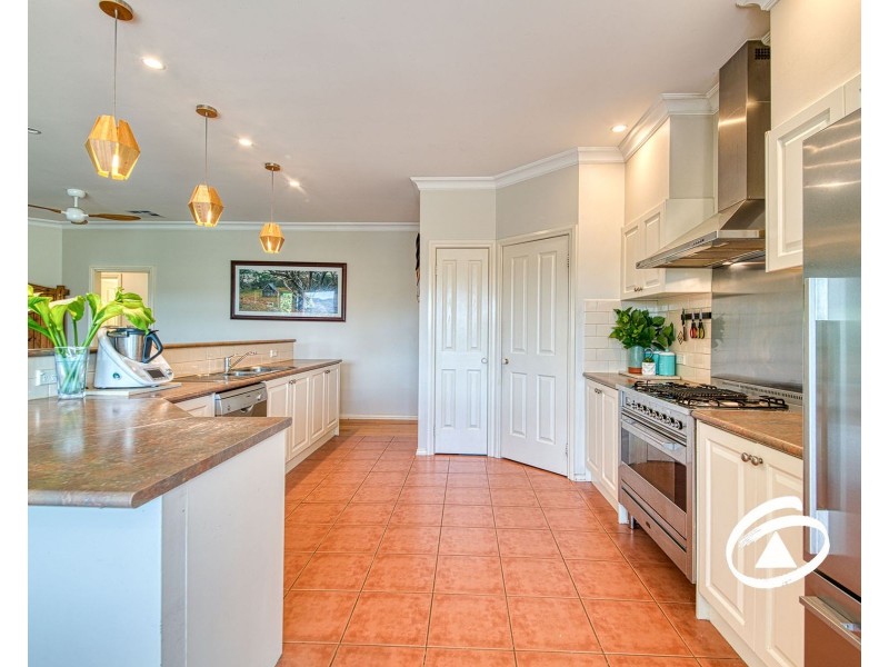 270 Bourkes Creek Road, Pakenham Upper VIC 3810