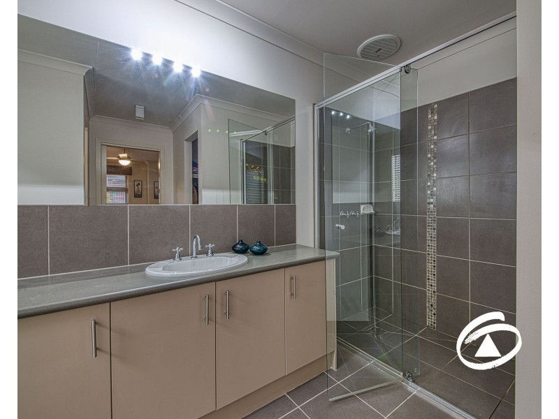 40 Windermere Boulevard, Pakenham VIC 3810