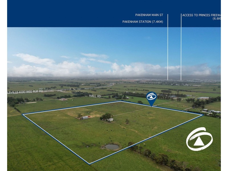 100 Hall Road, Pakenham South VIC 3810