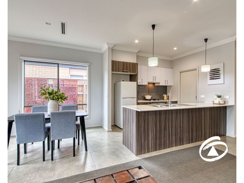 36 Arlington Avenue, Pakenham VIC 3810