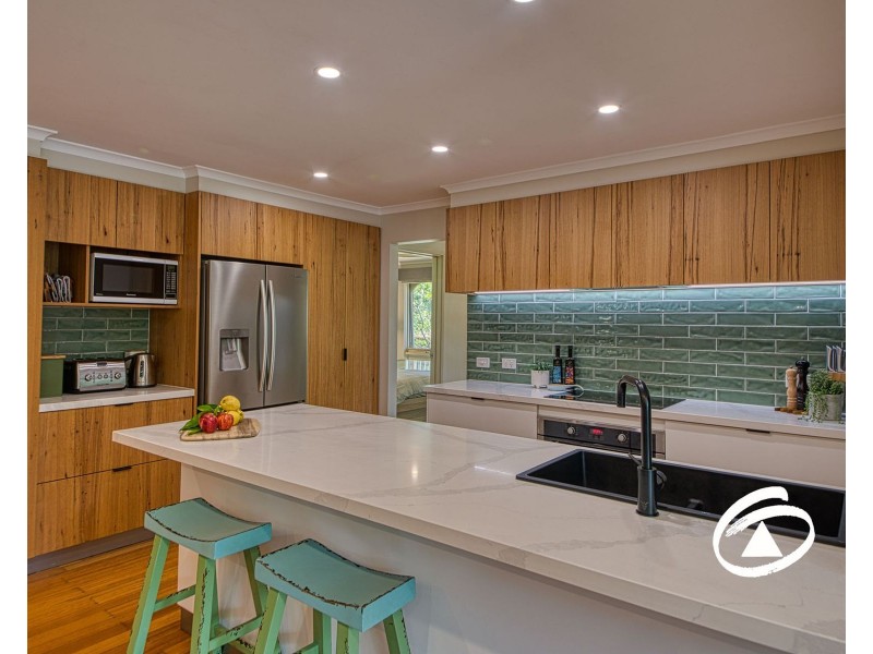 16 Grant Court, Beaconsfield Upper VIC 3808