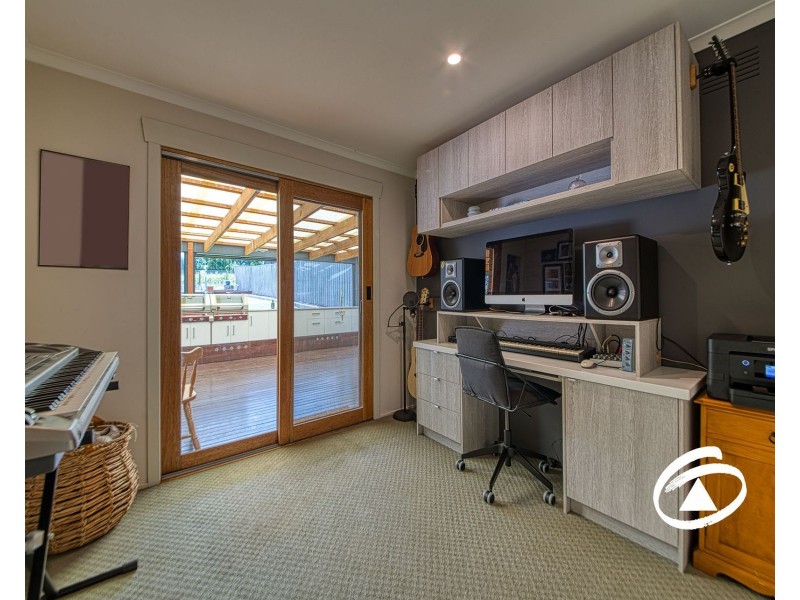 16 Grant Court, Beaconsfield Upper VIC 3808