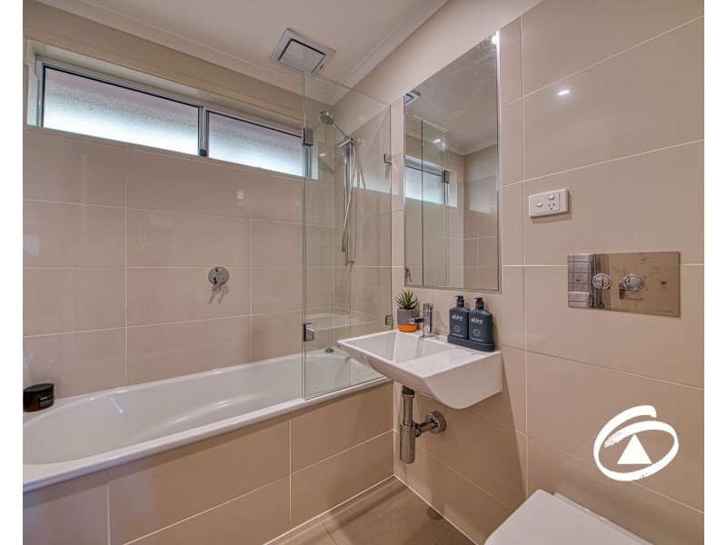 16 Grant Court, Beaconsfield Upper VIC 3808