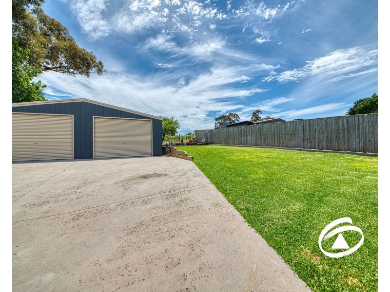16 Grant Court, Beaconsfield Upper VIC 3808