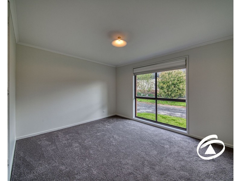 2/23 Main Street, Pakenham VIC 3810