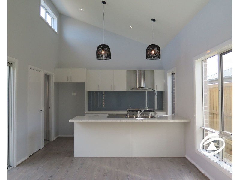 223 Pink Hill Boulevard, Officer VIC 3809