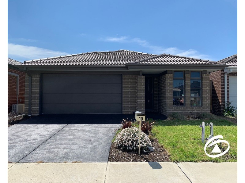 10 Fairywren Street, Pakenham VIC 3810