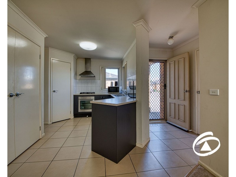 3/54-58 Pommel Street, Pakenham VIC 3810