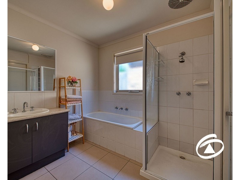 3/54-58 Pommel Street, Pakenham VIC 3810