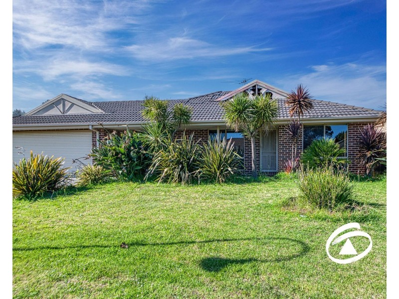 16 Storey Drive, Pakenham VIC 3810