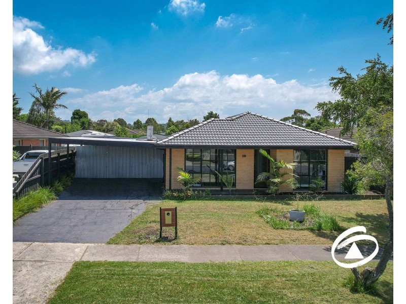 24 Barrington Drive, Pakenham VIC 3810