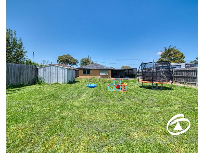 24 Barrington Drive, Pakenham VIC 3810