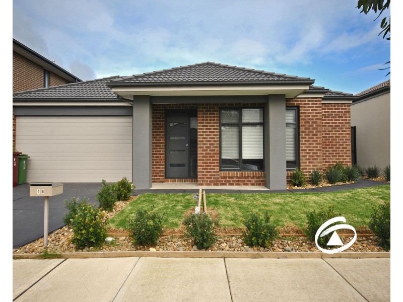 18 Tilia Drive, Cranbourne North VIC 3977