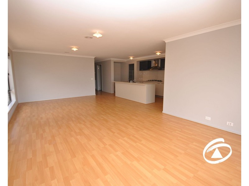 18 Tilia Drive, Cranbourne North VIC 3977