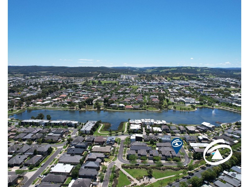 8 Petrel Circuit, Pakenham VIC 3810