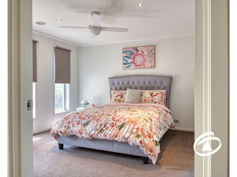 10 Windermere Boulevard, Pakenham VIC 3810