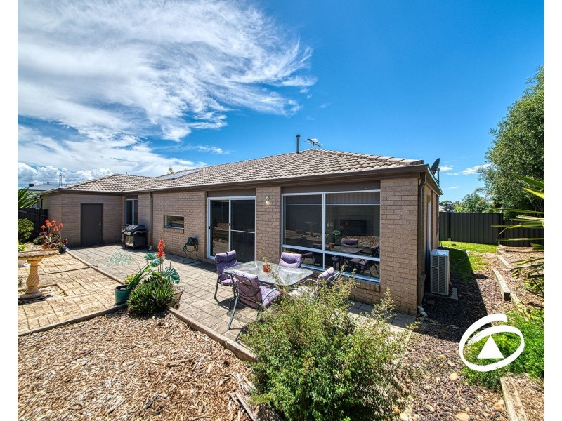 10 Windermere Boulevard, Pakenham VIC 3810