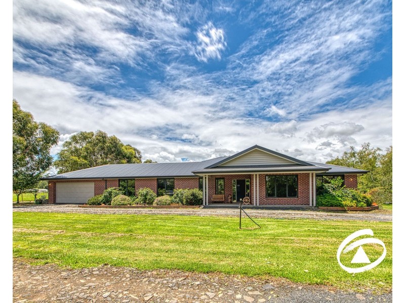 2A Fairway Court, Pakenham VIC 3810