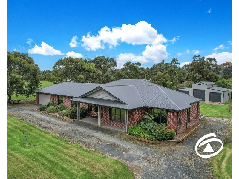 2A Fairway Court, Pakenham VIC 3810