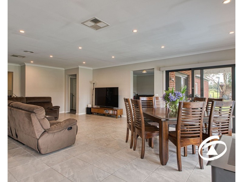 2A Fairway Court, Pakenham VIC 3810