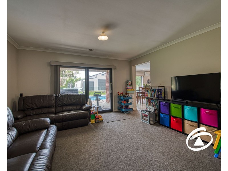 2A Fairway Court, Pakenham VIC 3810