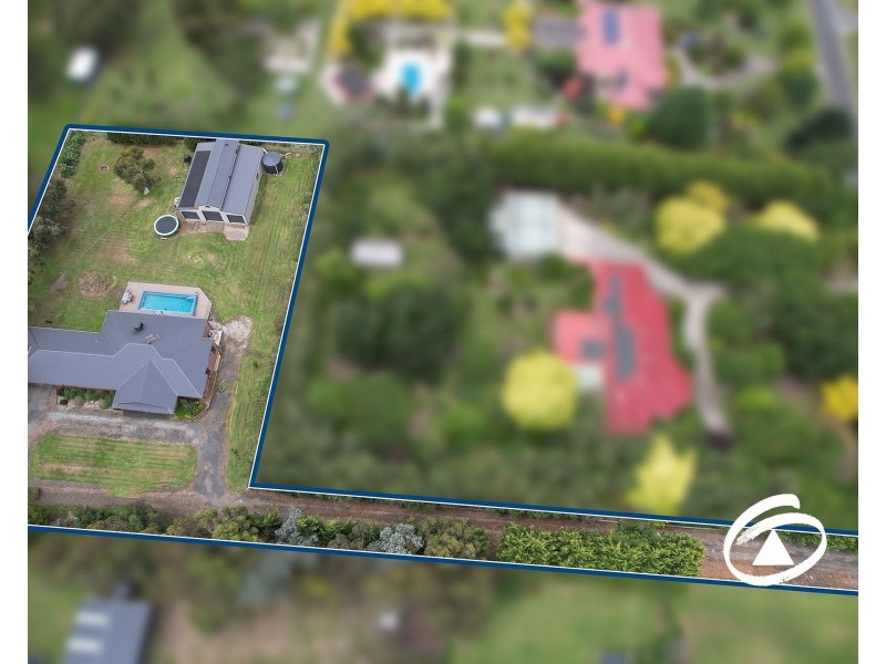 2A Fairway Court, Pakenham VIC 3810