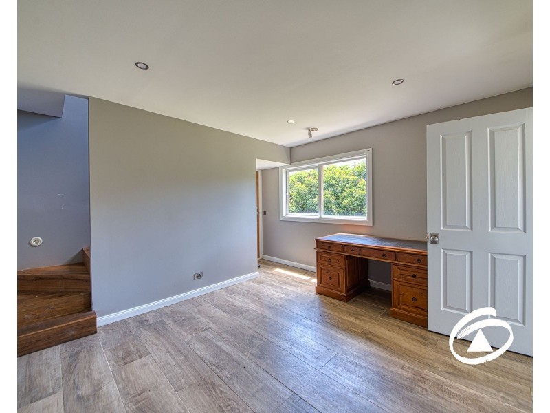 126 Bourkes Creek Road, Pakenham Upper VIC 3810