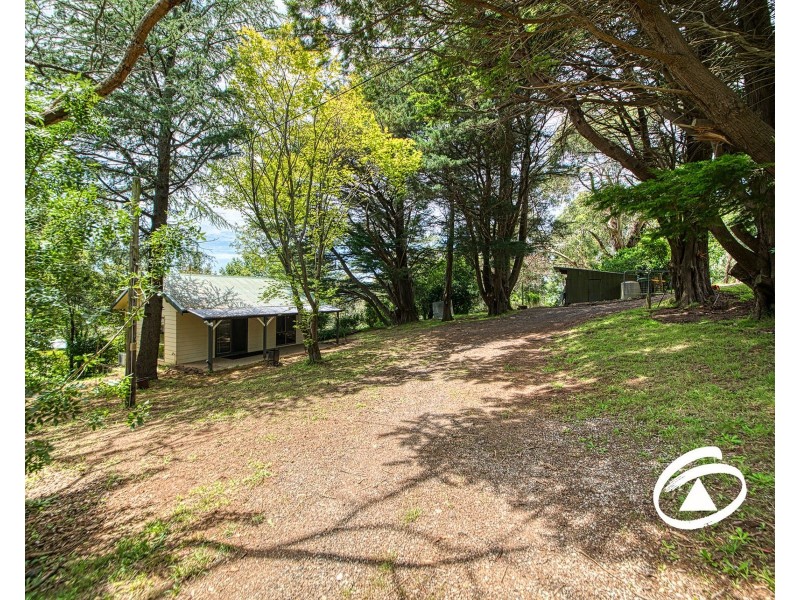 126 Bourkes Creek Road, Pakenham Upper VIC 3810