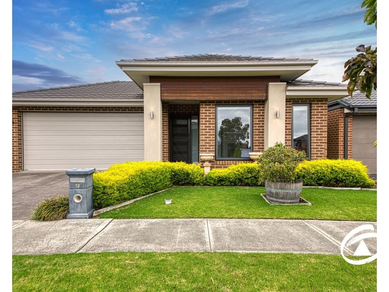 13 Dana Street, Officer VIC 3809