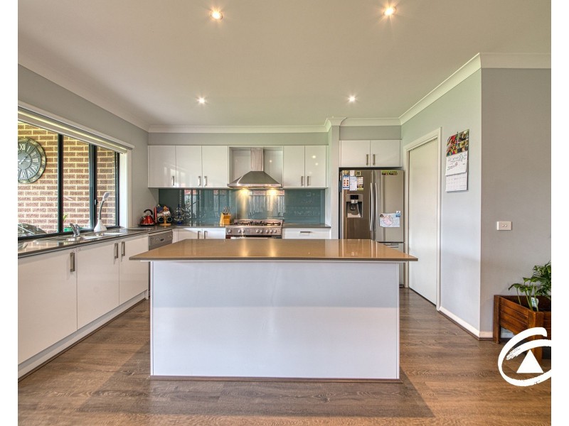 13 Dana Street, Officer VIC 3809