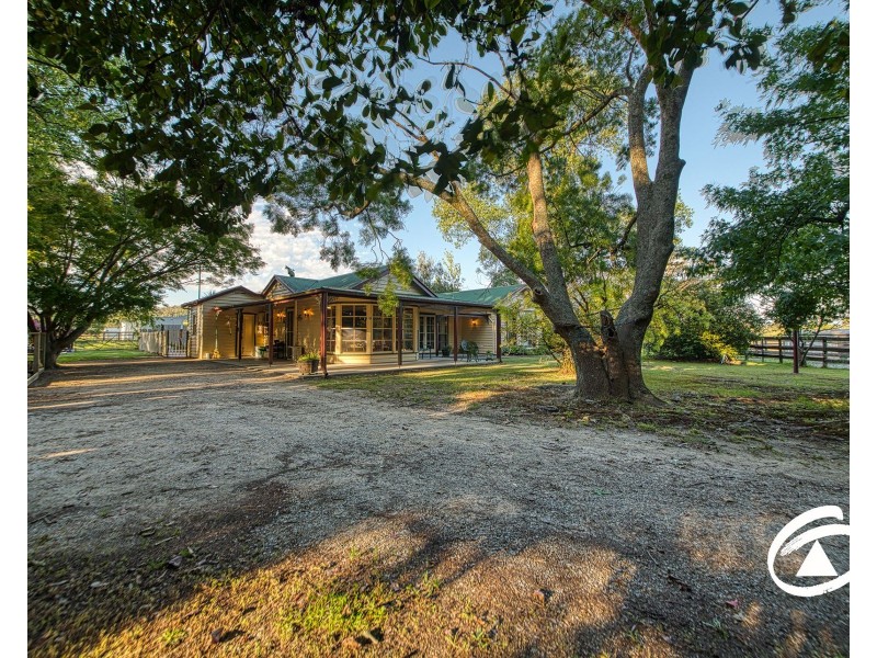 19 Bassed Road, Garfield North VIC 3814