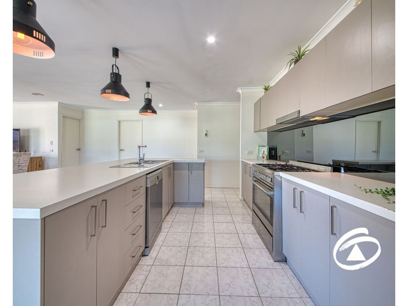 35 Mulcare Street, Nar Nar Goon VIC 3812