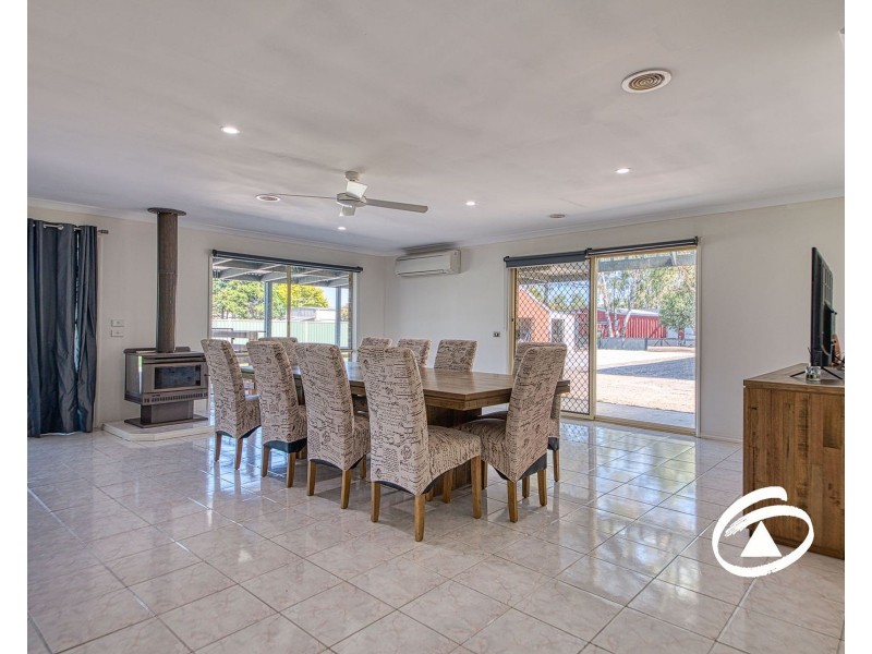 35 Mulcare Street, Nar Nar Goon VIC 3812