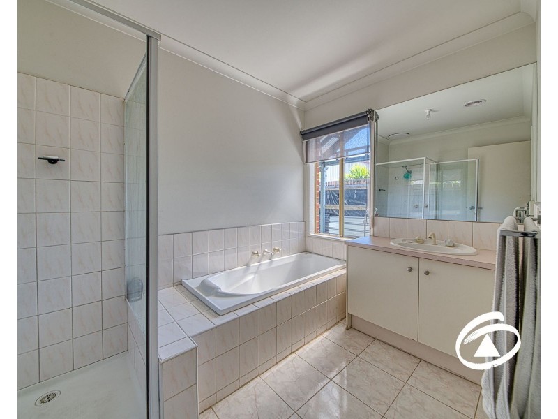 35 Mulcare Street, Nar Nar Goon VIC 3812