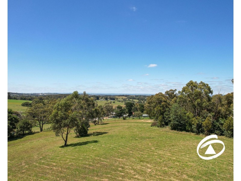 26 Croft Road, Nar Nar Goon North VIC 3812