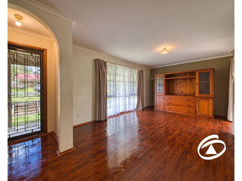 45 Balmoral Way, Pakenham VIC 3810