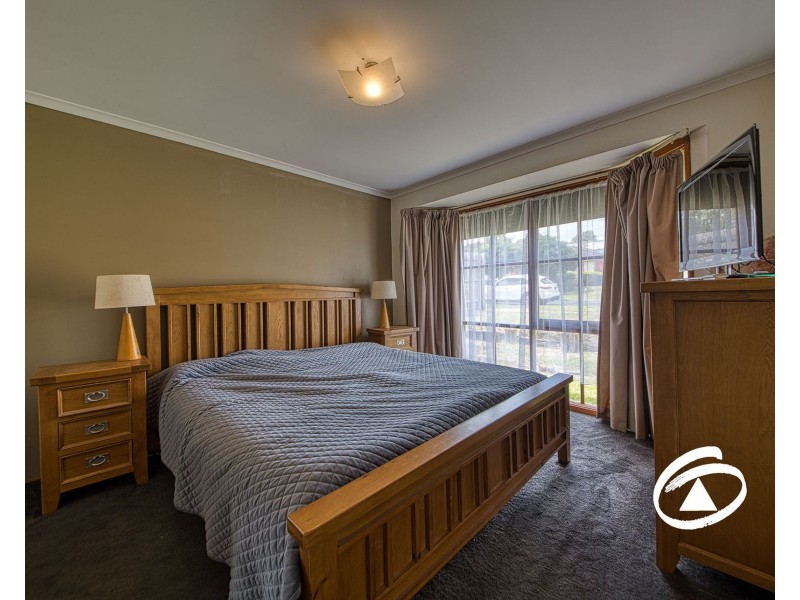 45 Balmoral Way, Pakenham VIC 3810