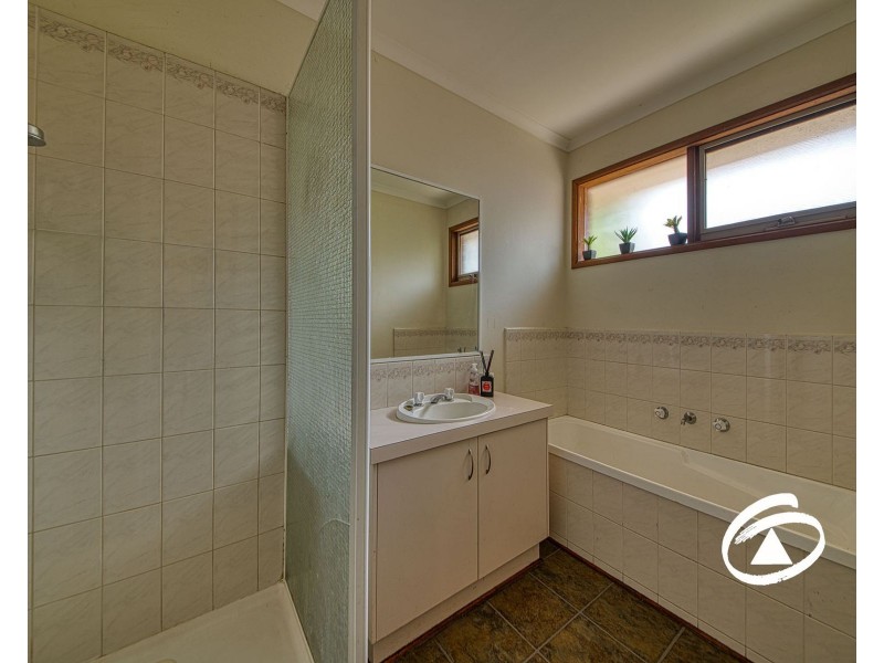 45 Balmoral Way, Pakenham VIC 3810