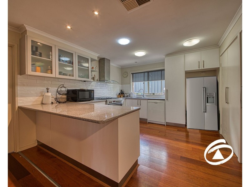 8 Aberdeen Heights, Pakenham VIC 3810