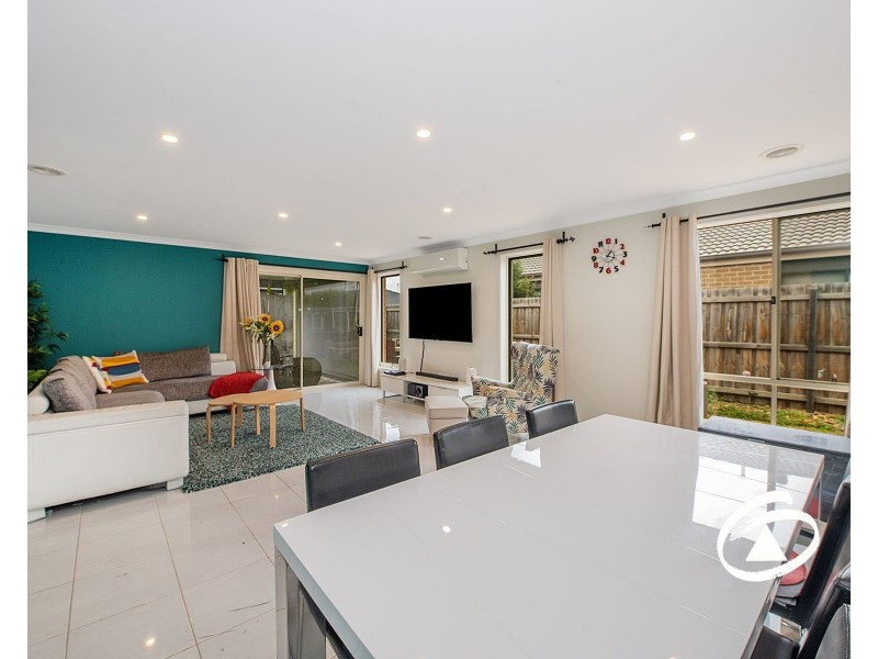 17 Currawong Crescent, Pakenham VIC 3810