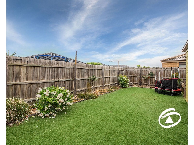 17 Currawong Crescent, Pakenham VIC 3810