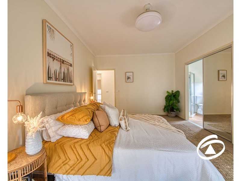 7 Stokes Green, Pakenham VIC 3810